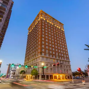 4* Hotel Flor Downtown, Tapestry Collection By Hilton